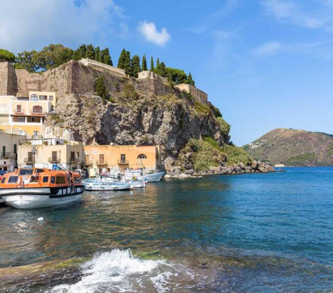 Lipari - Il castello e il borgo